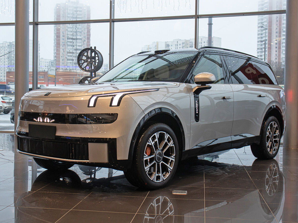 Открыть фотографии: Lynk & Co 900