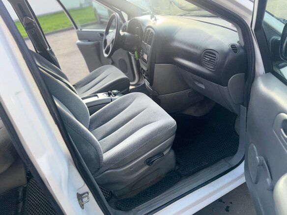 2005 Dodge Caravan 4-speed IV, белый, 455000 рублей - вид 13