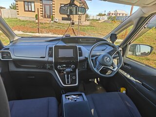 2017 Nissan Serena S-Hybrid V (C27), серый, 1580000 рублей, вид 4