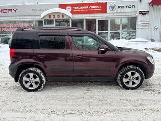 2012 Skoda Yeti I, пурпурный, 999900 рублей, вид 2