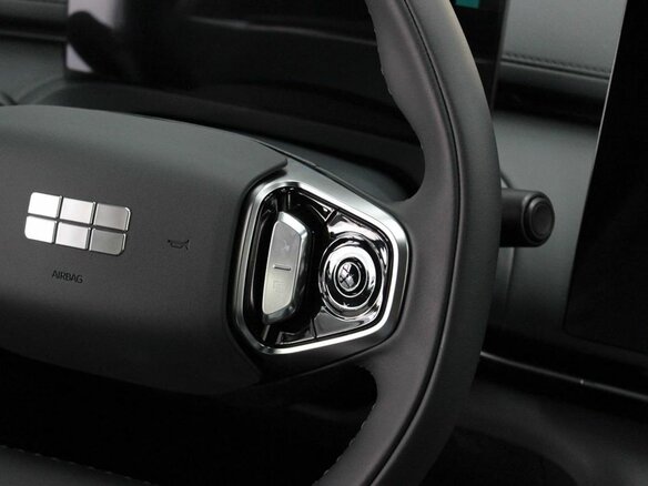 2026 Geely EX5 Гибрид EM-R, серый - вид 17