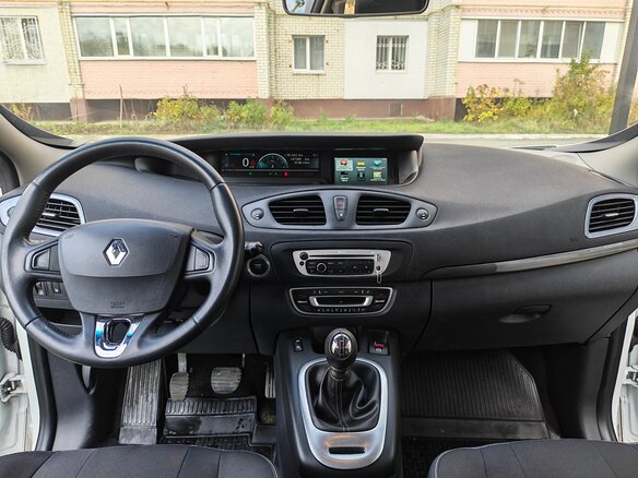 2016 Renault Scenic III Рестайлинг 2, белый, 970000 рублей - вид 10