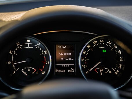 2014 Skoda Superb II Рестайлинг, белый, 900000 рублей, вид 5