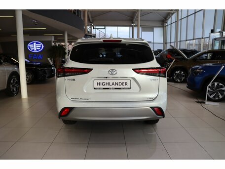 2025 Toyota Highlander IV (XU70), белый, 5590000 рублей, вид 5