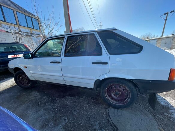 2003 Lada (ВАЗ) 21093i, белый, 330000 рублей - вид 1