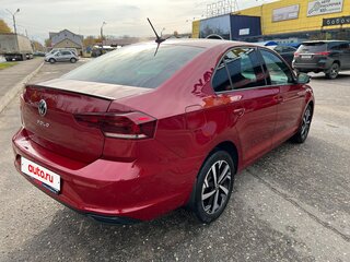 2021 Volkswagen Polo VI, красный, 1950000 рублей, вид 5