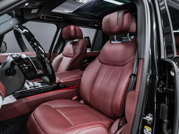 2026 Land Rover Range Rover P400 MHEV V, чёрный, 23150000 рублей - вид 12