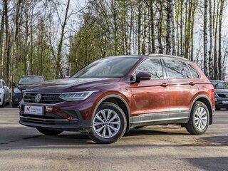 2021 Volkswagen Tiguan II Рестайлинг, коричневый, 2018000 рублей, вид 1