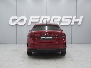 2021 Hyundai Solaris II Рестайлинг, красный, 1270000 рублей, вид 4