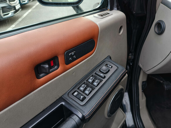 2004 Hummer H2 I, чёрный, 1490000 рублей - вид 7