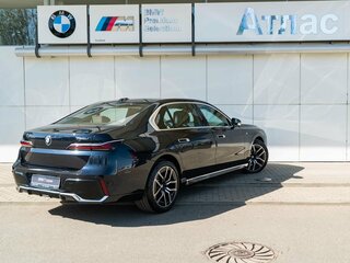 2024 BMW 7 серии 735i VII (G70), чёрный, 13499000 рублей, вид 2