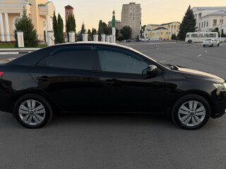 2013 Kia Cerato 6-speed II, чёрный, 550000 рублей, вид 4