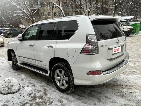 2016 Lexus GX 460 II Рестайлинг, белый, 5500000 рублей - вид 6