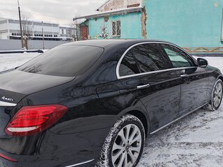 2019 Mercedes-Benz E-Класс 220 d V (W213, S213, C238), чёрный, 2300000 рублей, вид 2