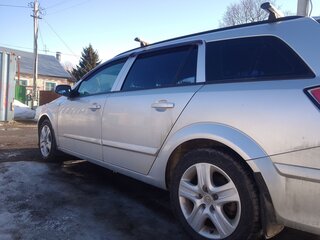 2008 Opel Astra H Рестайлинг, серебристый, 400000 рублей, вид 5