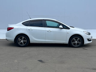 2014 Opel Astra J Рестайлинг, белый, 615000 рублей, вид 2