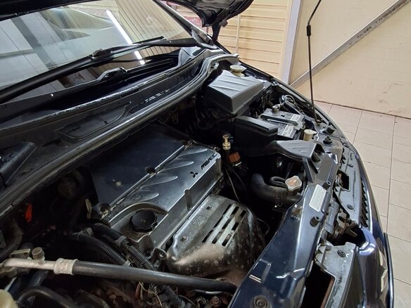 2008 Mitsubishi Grandis I, синий, 870000 рублей - вид 17