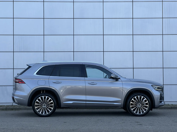 2026 Geely Monjaro I, серебристый - вид 3