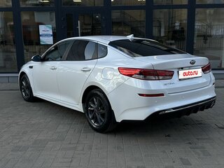 2018 Kia Optima IV Рестайлинг, белый, 1650000 рублей, вид 4