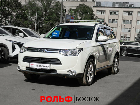 Mitsubishi Outlander III