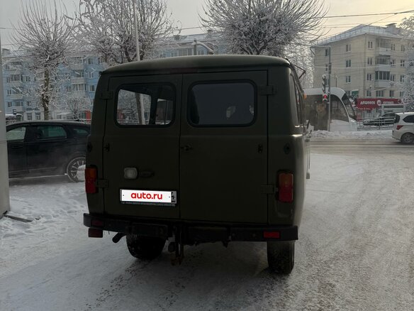 2020 УАЗ 3741, зелёный, 850000 рублей - вид 4