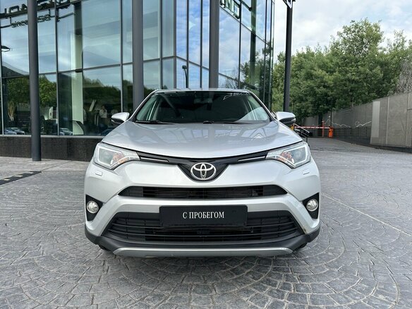 2016 Toyota RAV4 IV (XA40) Рестайлинг, серебристый, 1859000 рублей - вид 2