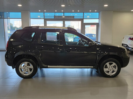2017 Renault Duster I Рестайлинг, чёрный, 989000 рублей, вид 4