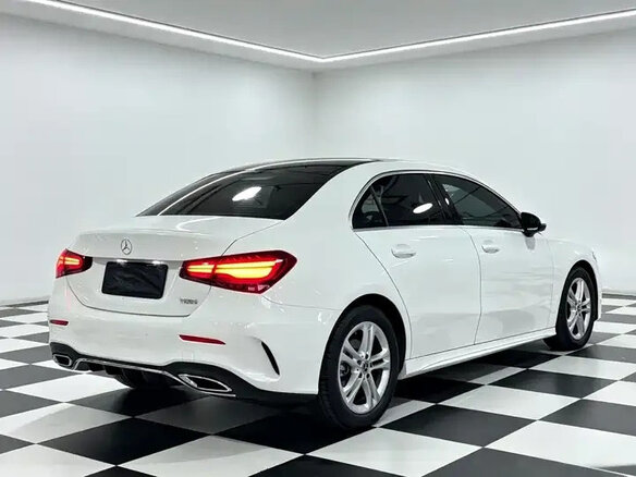 2023 Mercedes-Benz A-Класс 180 Long IV (W177) Рестайлинг, белый - вид 3