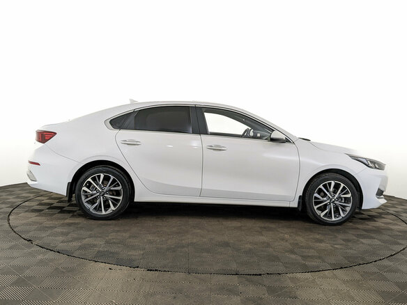 2020 Kia K3 II (China Market), белый, 1770000 рублей - вид 3