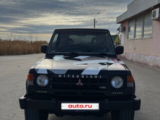 1989 Mitsubishi Pajero I, чёрный, 590000 рублей, вид 2