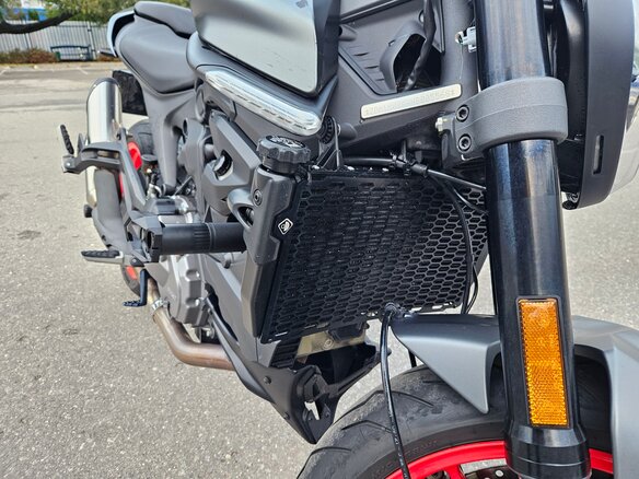 2021 Ducati Monster 937, серый, 1150000 рублей - вид 6