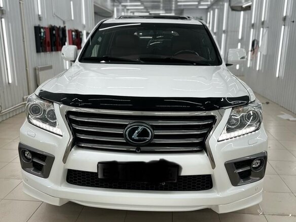 2014 Lexus LX 570 III Рестайлинг, белый, 5800000 рублей - вид 3