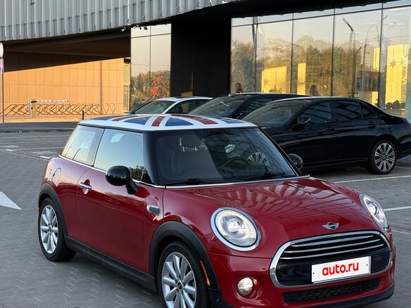 2015 Mini Hatch Cooper III (F55/F56), красный, 1260000 рублей