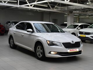 2018 Skoda Superb III, белый, 1820000 рублей, вид 1