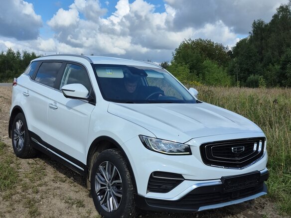 2022 Geely Atlas Pro, белый