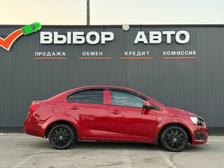 2012 Chevrolet Aveo II, красный, 539000 рублей, вид 3