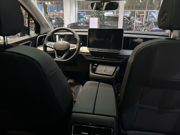2025 Volkswagen Talagon I Рестайлинг, чёрный, 6978000 рублей - вид 28