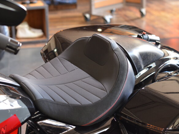 2025 Harley-Davidson CVO Road Glide ST, чёрный, 6500000 рублей - вид 15