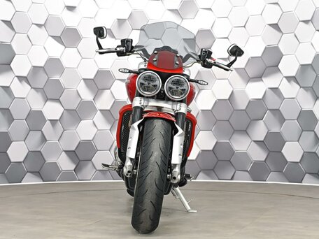 2020 Triumph Rocket III, красный, 1649000 рублей, вид 5