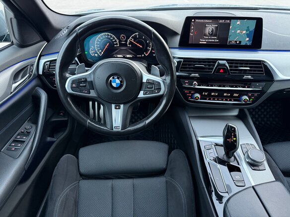 2019 BMW 5 серии 520d xDrive VII (G30/G31/G38), серый, 3597000 рублей - вид 16