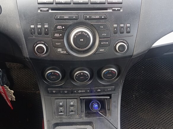 2012 Mazda 3 II (BL) Рестайлинг, белый, 850000 рублей - вид 10