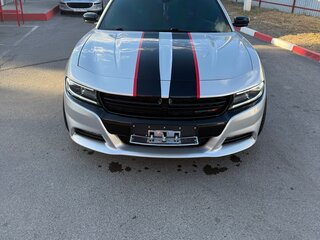 2019 Dodge Charger VII (LD) Рестайлинг, серебристый, 4600000 рублей, вид 4