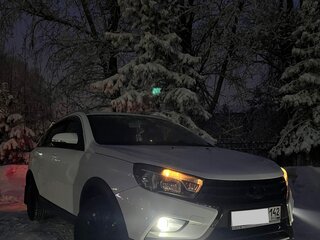 2019 Lada (ВАЗ) Vesta SW Cross I, белый, 960000 рублей, вид 4