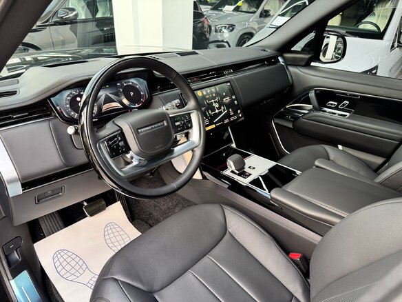 2026 Land Rover Range Rover P400 MHEV V, чёрный - вид 16
