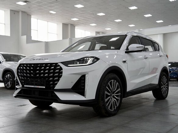 2026 Jetour X70+ I Рестайлинг, белый, 3099000 рублей