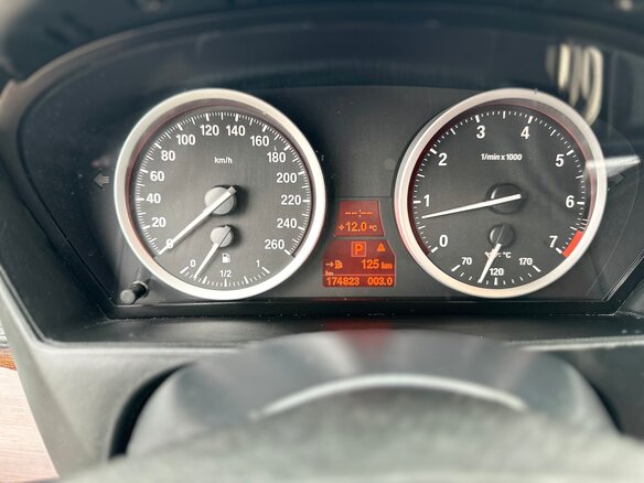 2008 BMW X6 50i 6-speed I (E71), красный, 1355000 рублей - вид 20