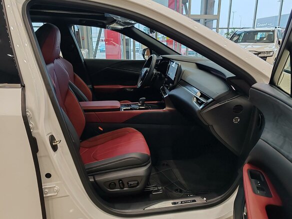 2026 Lexus RX 350 V, белый, 13200000 рублей - вид 18