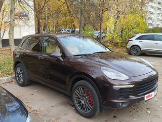 2016 Porsche Cayenne S II Рестайлинг (958), коричневый, 2650000 рублей, вид 2