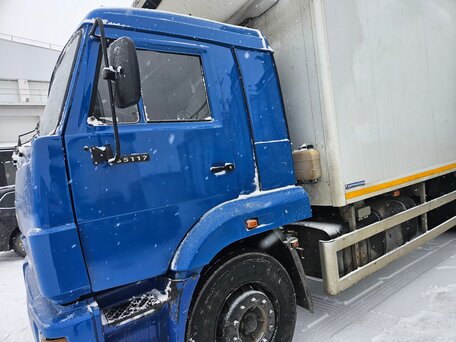 2012 КамАЗ 65117, синий, 2600000 рублей, вид 4