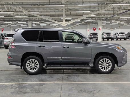 2017 Lexus GX 460 II Рестайлинг, серый, 4399000 рублей, вид 4